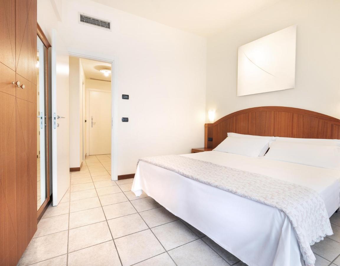 Hotel Bellevue Beach - Sul Mare Milano Marittima Exterior photo